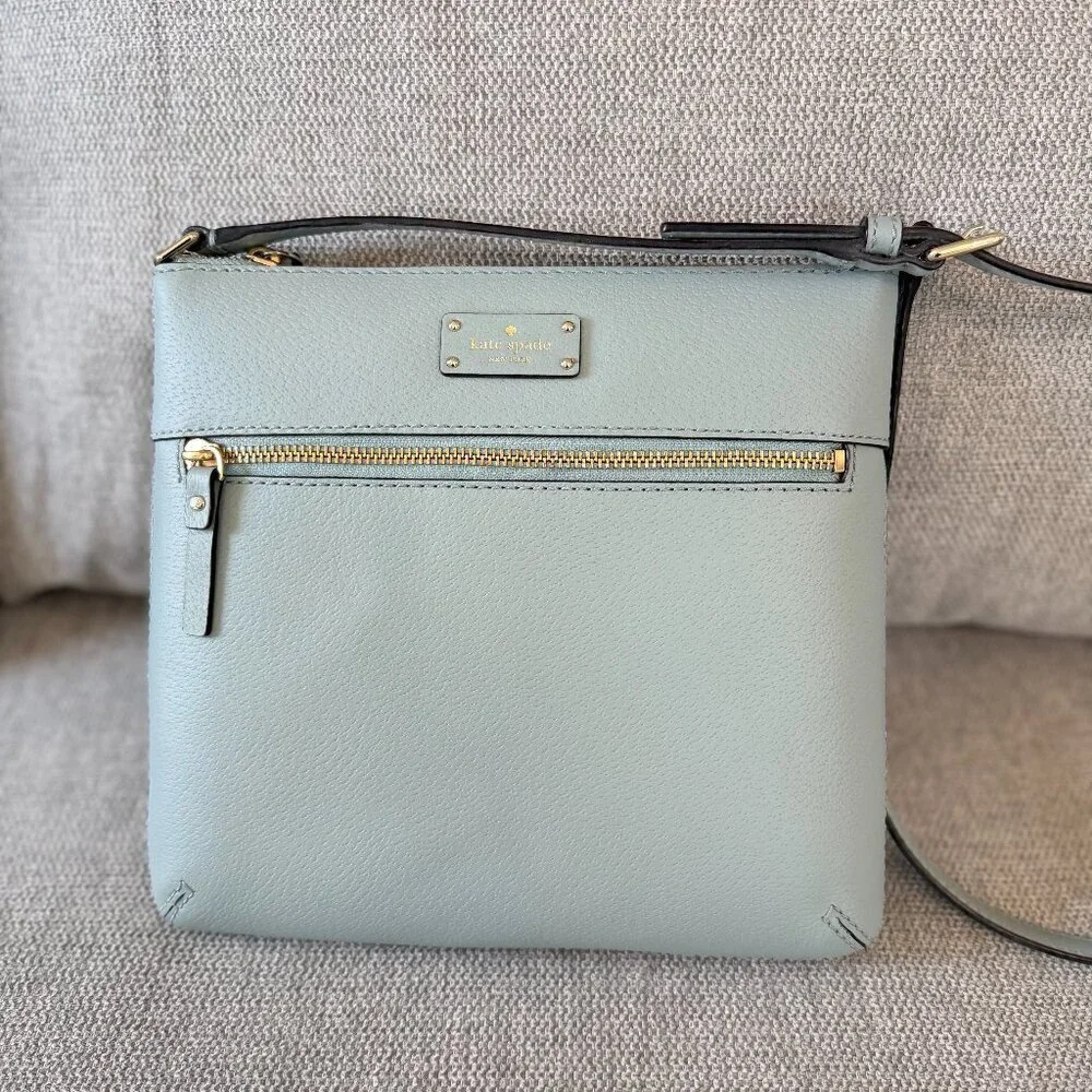 👜✨ Kate Spade New York Leather Crossbody Bag – Mint / Seafoam Green ✨👜 NWOT